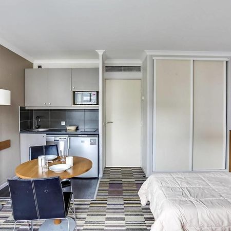 Guestready - Studio Cosy Pres Du Metro อิซซีเลมูลิโนต์ ภายนอก รูปภาพ